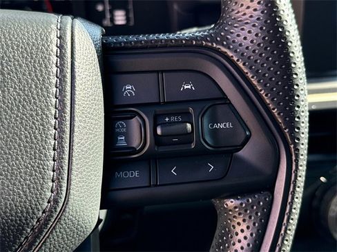 Used 2025 Toyota Tacoma SR5 image 27