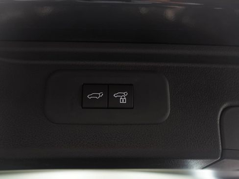 Used 2026 Toyota Grand Highlander Platinum image 19