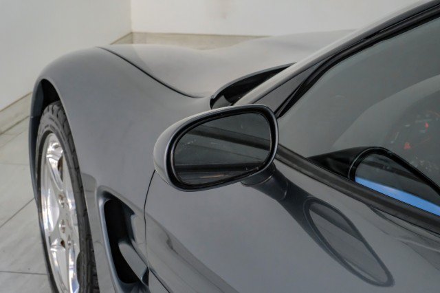 Used 2003 Chevrolet Corvette Coupe w/ Preferred Equipment Group RWD image 30