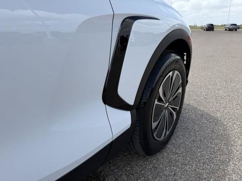 New 2025 Chevrolet Blazer EV LT image 11