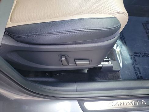 Used 2019 Hyundai Santa Fe Limited AWD/4WD image 36