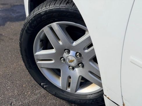 Used 2010 Chevrolet Impala LT w/ Luxury Edition Package image 22