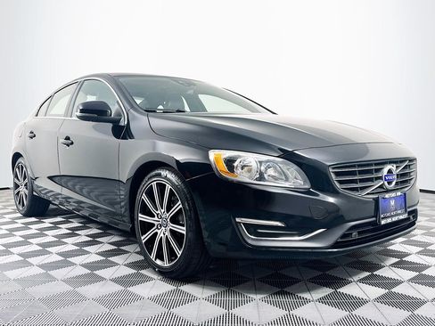 Used 2016 Volvo S60 T6 image 6