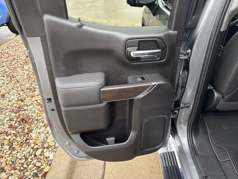 Used 2020 GMC Sierra 1500 SLT image 9