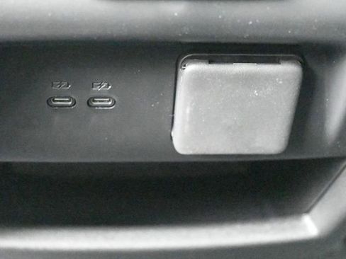 New 2025 Chevrolet Traverse High Country FWD image 27
