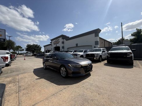 Used 2019 Honda Accord LX image 41