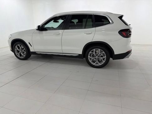 Used 2023 BMW X3 xDrive30i w/ Convenience Package AWD/4WD image 2