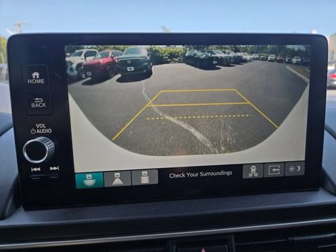 Used 2023 Honda Pilot Touring image 29