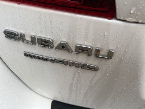 Used 2019 Subaru Outback 2.5i Touring w/ Popular Package #3A AWD/4WD image 7