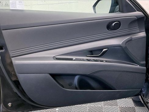 Used 2025 Hyundai Elantra Sport image 20
