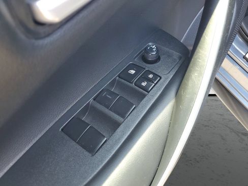 Used 2022 Toyota Corolla SE w/ Carpet Mat Package (TMS) FWD image 20