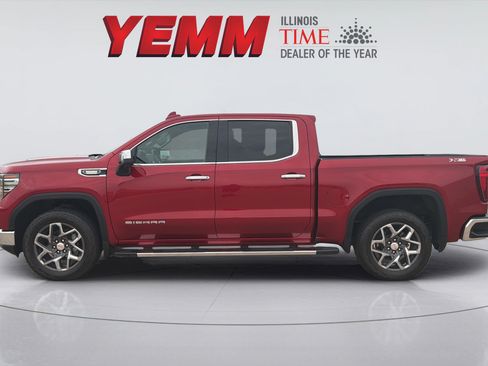 Used 2023 GMC Sierra 1500 SLT w/ SLT Premium Package AWD/4WD image 10