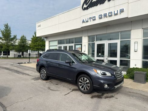 Used 2017 Subaru Outback 2.5i Limited AWD/4WD image 1
