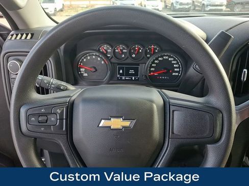 Used 2024 Chevrolet Silverado 1500 Custom image 4