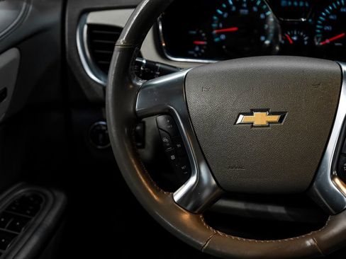 Used 2017 Chevrolet Traverse Premier FWD image 22