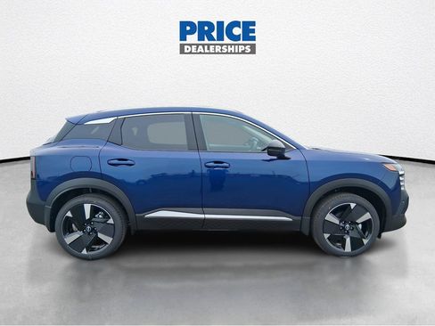 Used 2026 Nissan Kicks SR w/ SR Premium Package AWD/4WD image 5
