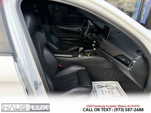 Used 2021 BMW M5 image 22