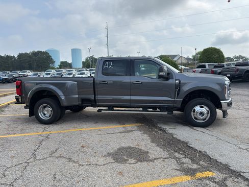New 2026 Ford F350 Lariat AWD/4WD image 4