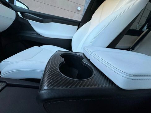 Used 2019 Tesla Model X 75D AWD/4WD image 36