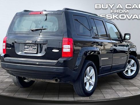 Used 2016 Jeep Patriot Latitude AWD/4WD image 13