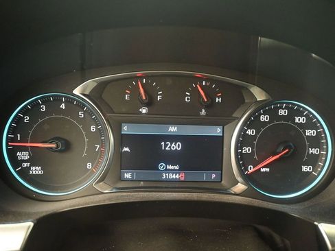 Used 2024 Chevrolet Traverse RS FWD image 11
