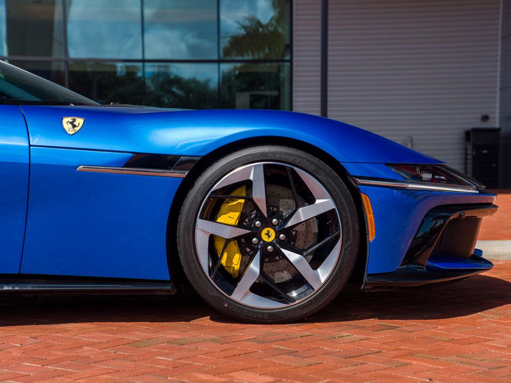 Certified 2025 Ferrari 12Cilindri RWD image 26