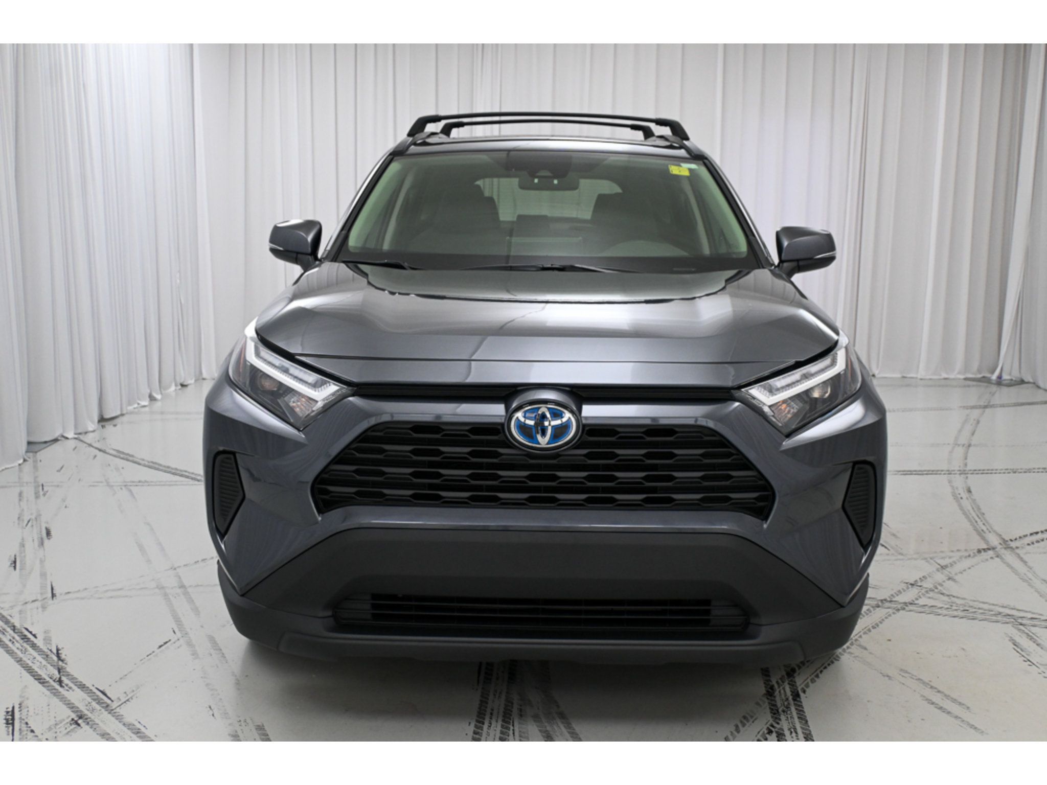 Used 2023 Toyota RAV4 XLE w/ Convenience Package AWD/4WD image 3