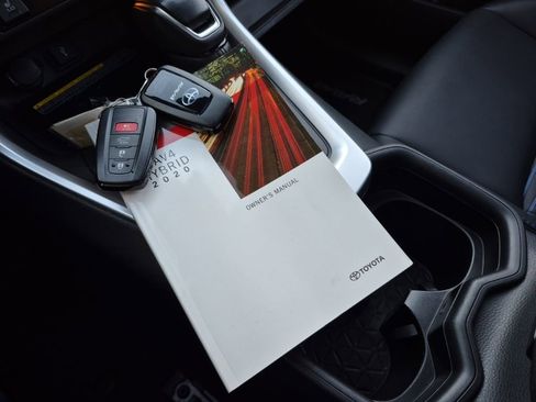 Used 2020 Toyota RAV4 XSE image 33