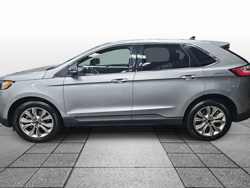 Used 2024 Ford Edge Titanium image 8