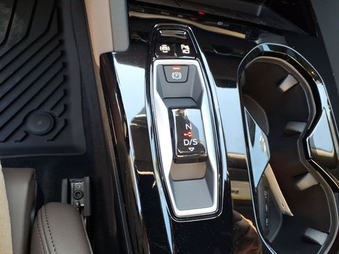 Used 2025 Audi Q5 Premium Plus AWD/4WD image 28