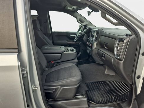 Used 2022 Chevrolet Silverado 1500 LT w/ Safety Package image 18