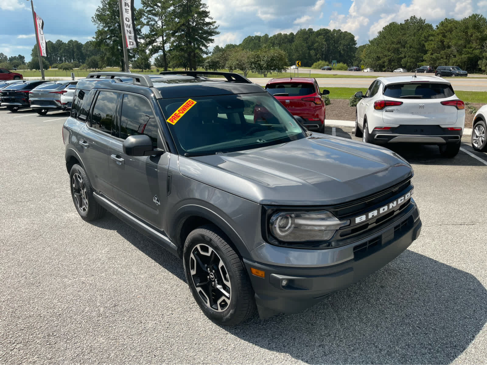 Used 2024 Ford Bronco Sport Outer Banks w/ Tech Package AWD/4WD image 3