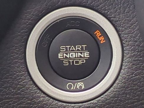 Used 2019 RAM 1500 Big Horn RWD image 25