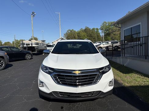 Used 2021 Chevrolet Equinox Premier image 2