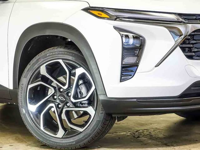 New 2026 Chevrolet Trax RS FWD image 4