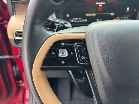 Certified 2022 Lincoln Corsair Reserve w/ Equipment Group 201A image 17