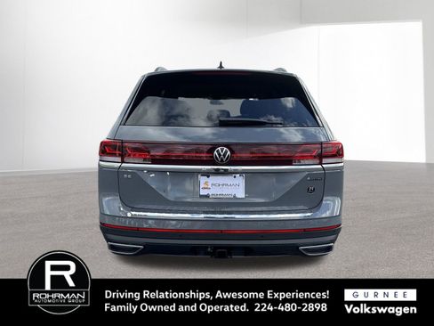 New 2026 Volkswagen Atlas SE image 8