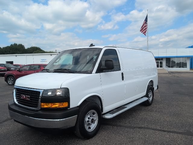 Used 2025 GMC Savana 2500 w/ Driver Convenience Package RWD image 1