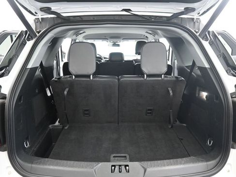 Used 2023 Ford Explorer Limited AWD/4WD image 27
