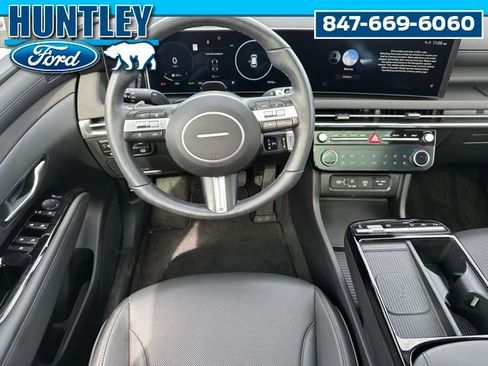 Used 2025 Hyundai Tucson Limited image 19