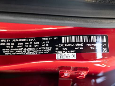 Used 2022 Alfa Romeo Giulia Veloce RWD image 81