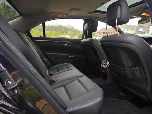 Used 2011 Mercedes-Benz S 550 4MATIC image 17