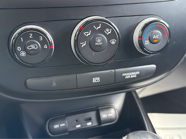 Used 2014 Kia Soul FWD image 28