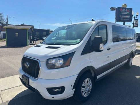 Used 2025 Ford Transit 350 XLT RWD image 3