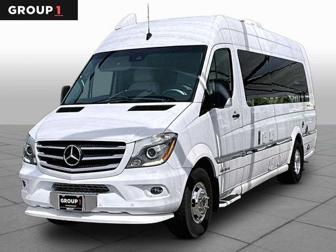 Used 2017 Mercedes-Benz Sprinter 3500 image 1