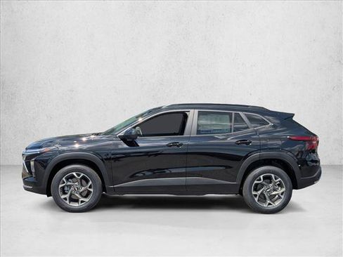 New 2026 Chevrolet Trax LT w/ Driver Confidence Package FWD image 5