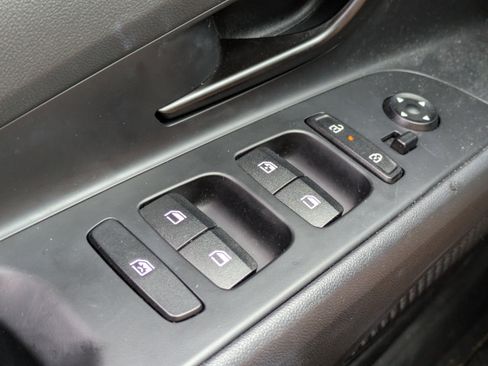 Used 2025 Hyundai Elantra Sport image 21