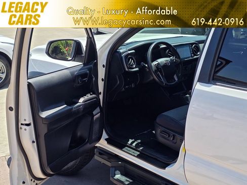 Used 2020 Toyota Tacoma TRD Off-Road w/ Technology Package RWD image 51
