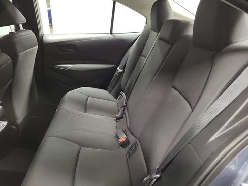 Used 2025 Toyota Corolla LE FWD image 30