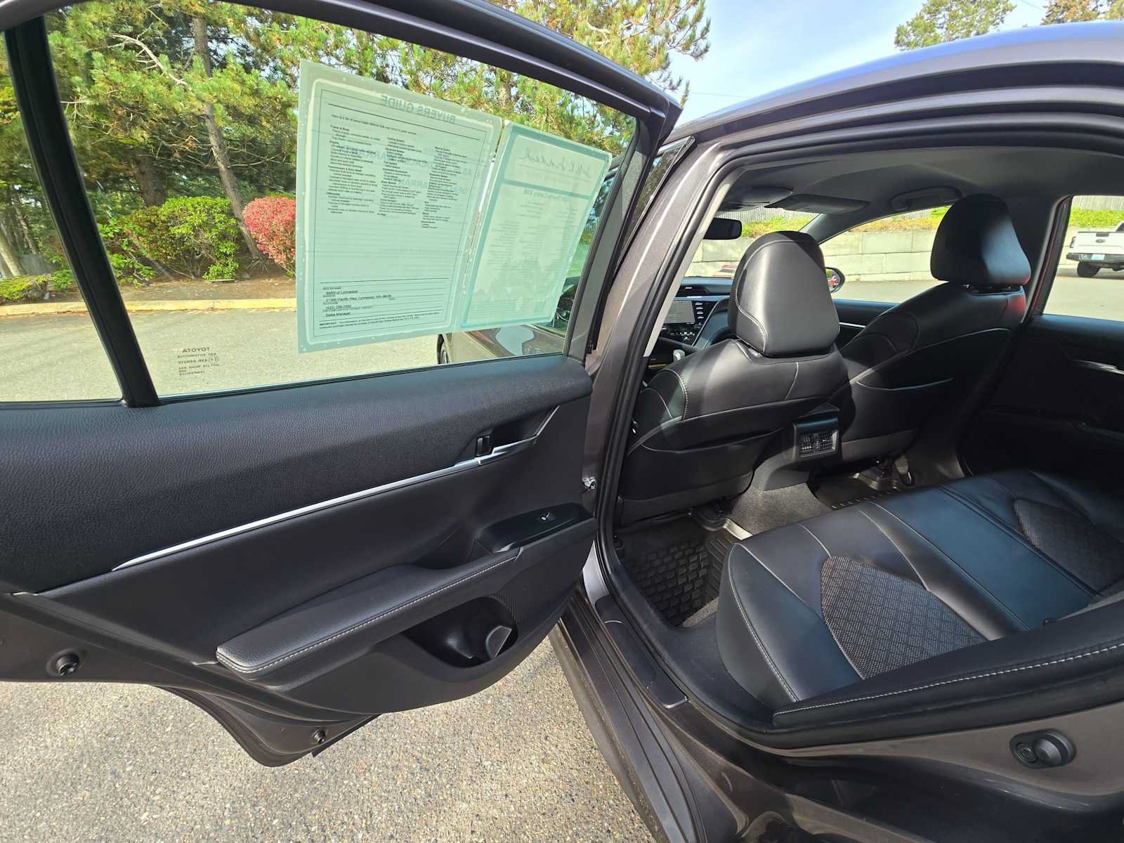 Used 2020 Toyota Camry XSE FWD image 15